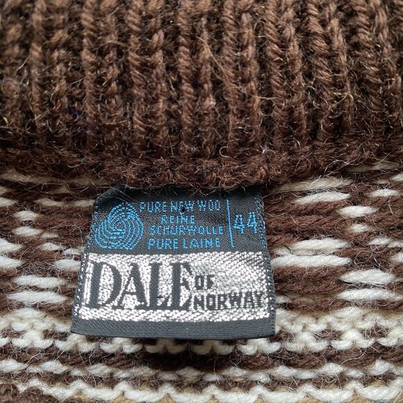 Vintage Dale Of Norway Sweater 100% Wool Size 44 Large Brown Pattern Crewneck - Picture 4 of 9